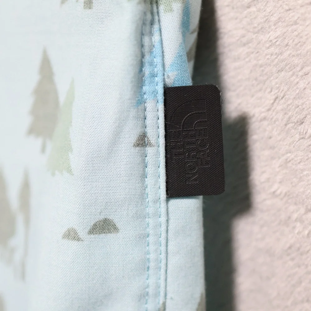 The North Face Shirt Mens Medium Blue Bay Trail Bigfoot Sasquatch Tree Pocket